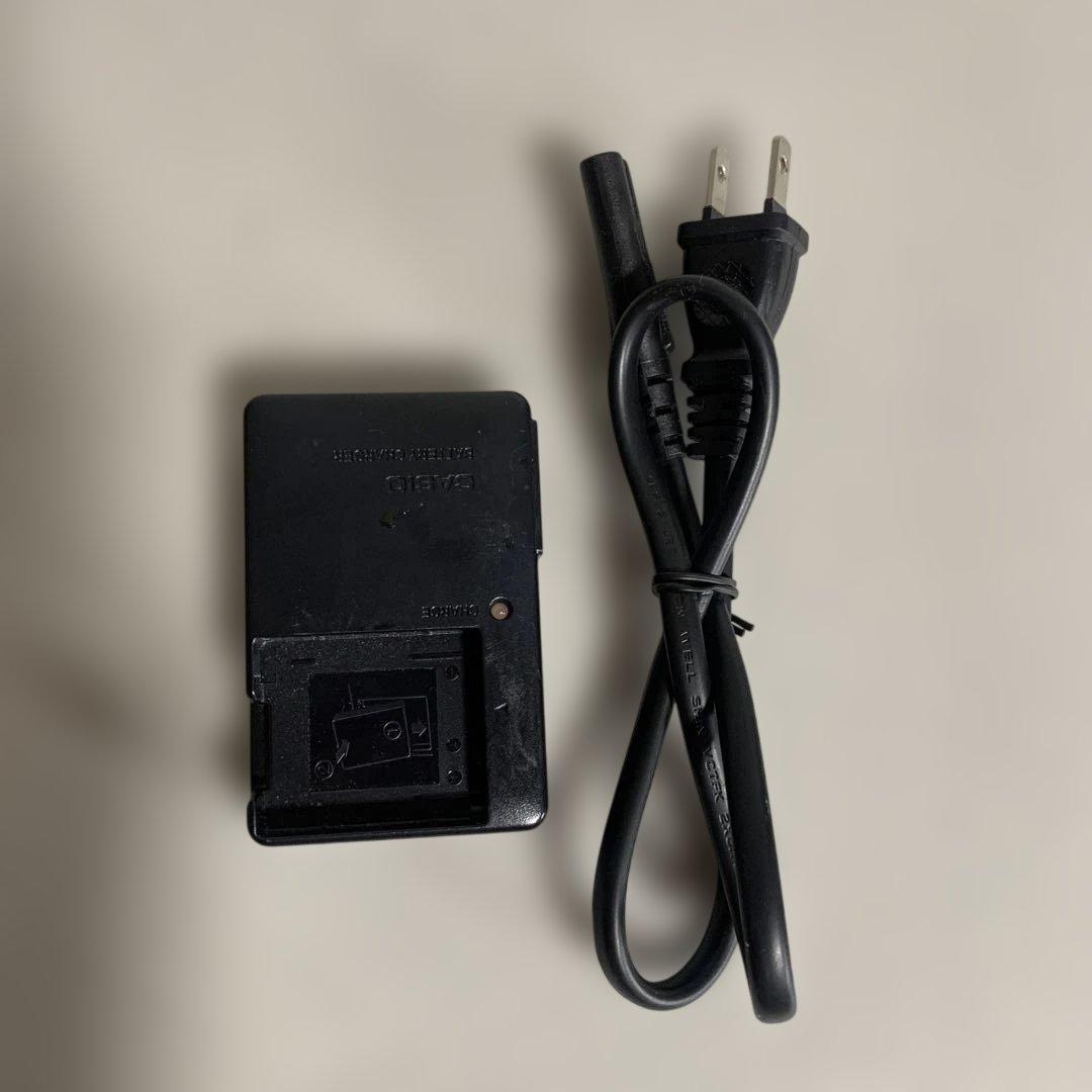 カシオCASIO EXILIMエクシリムZOOM EX-Z330 デジタルカメラ