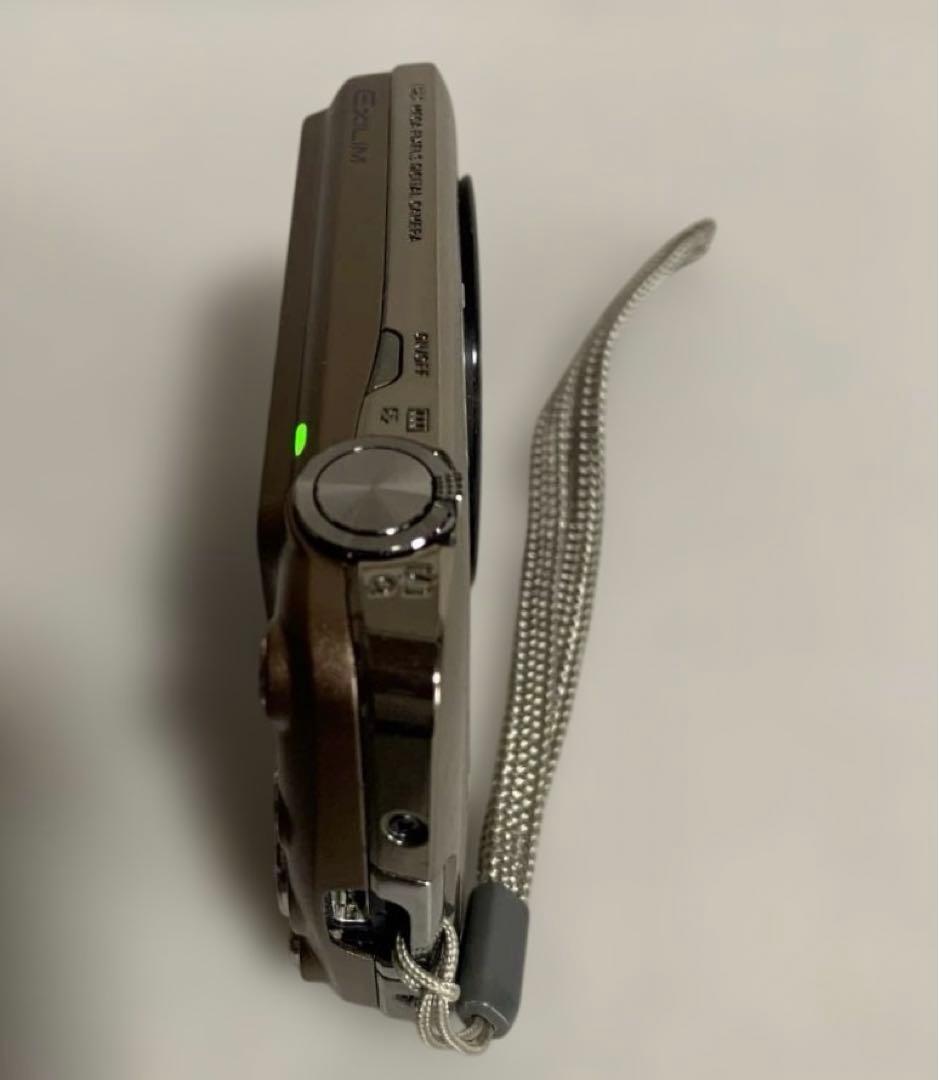 カシオCASIO EXILIMエクシリムZOOM EX-Z330 デジタルカメラ