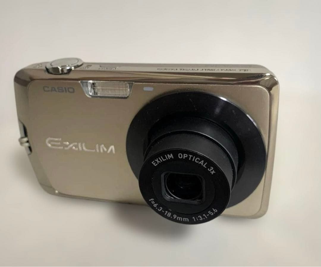 カシオCASIO EXILIMエクシリムZOOM EX-Z330 デジタルカメラ