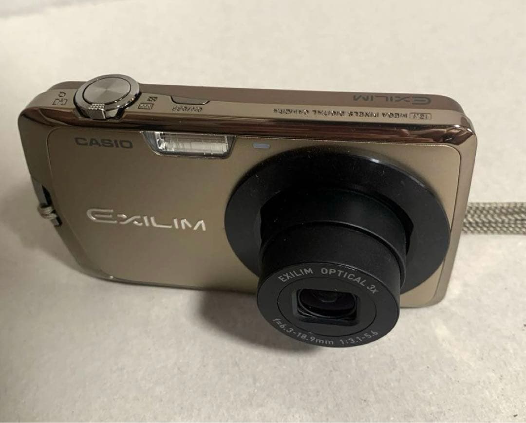 カシオCASIO EXILIMエクシリムZOOM EX-Z330 デジタルカメラ
