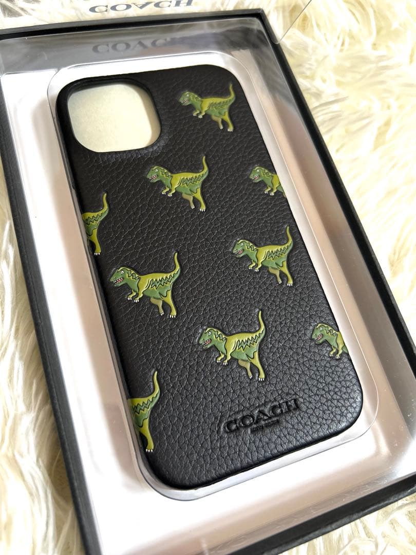 新品未使用✨人気完売品 コーチ 恐竜柄 レキシー iPhone14 13ケース