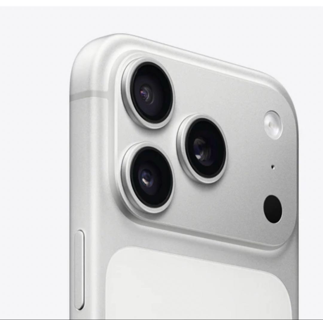 Apple iPhone 17Pro シルバー本体