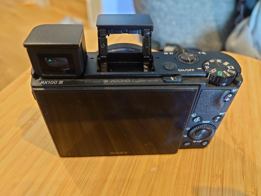 SONY RX100 III コンパクトデジタルカメラ