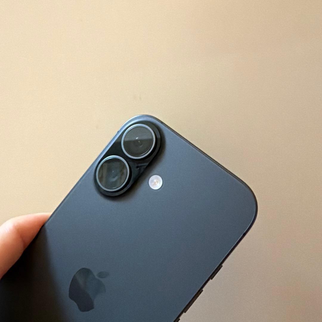極美品 iPhone 17 256GB SIMフリー ブラック
