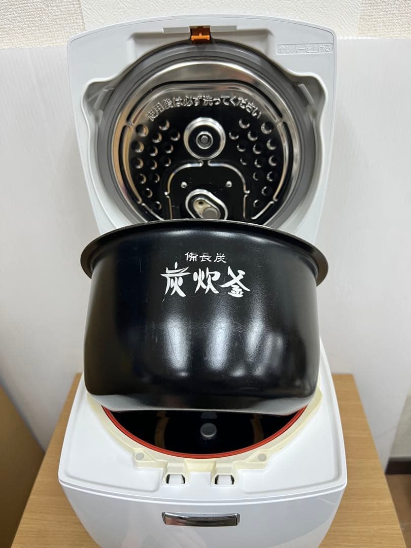 三菱 IHジャー炊飯器 NJ-VV107 5.5合炊き 炭炊釜 2016年製