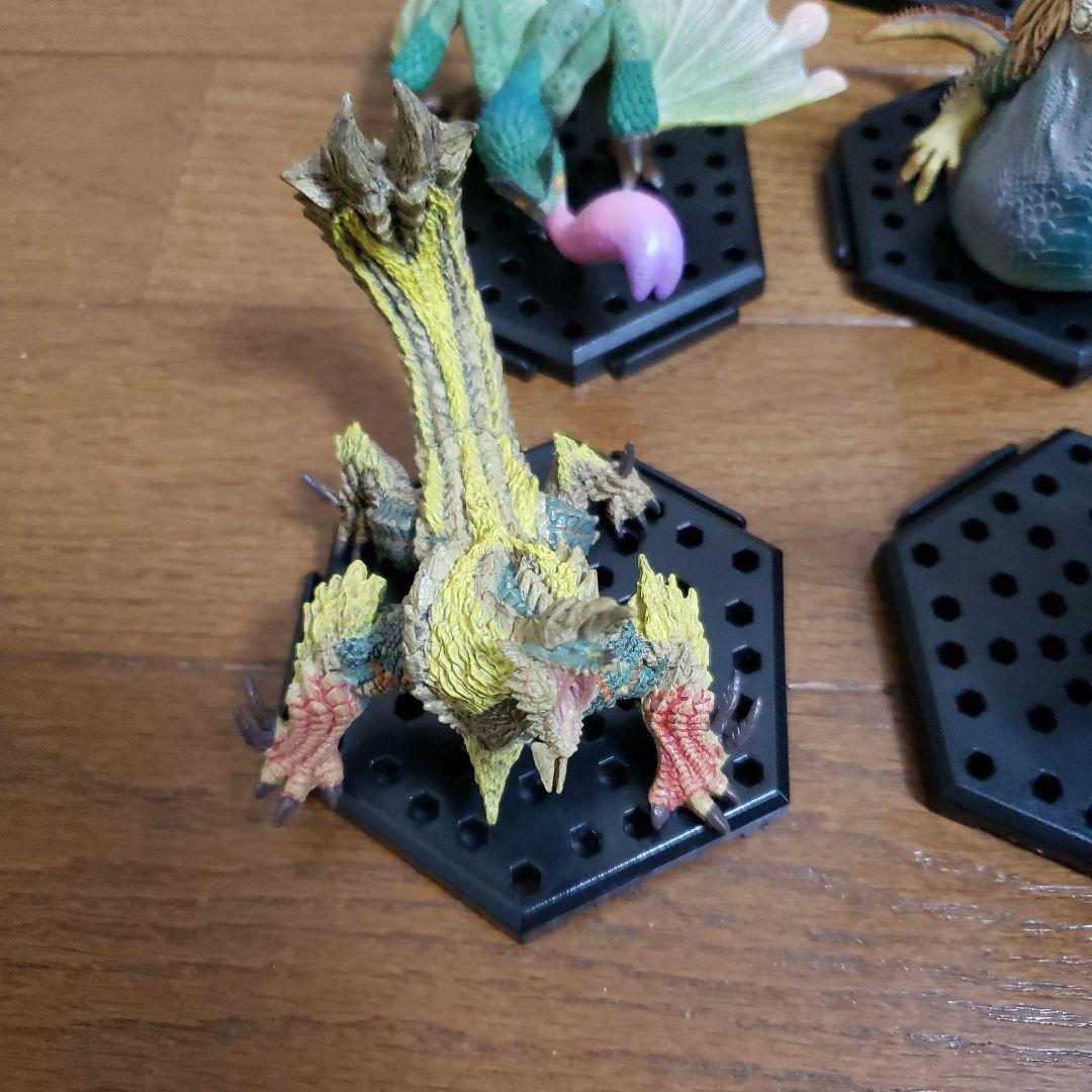 モンスターハンター　モンハン　フィギュア　　まとめ売り　18体セット