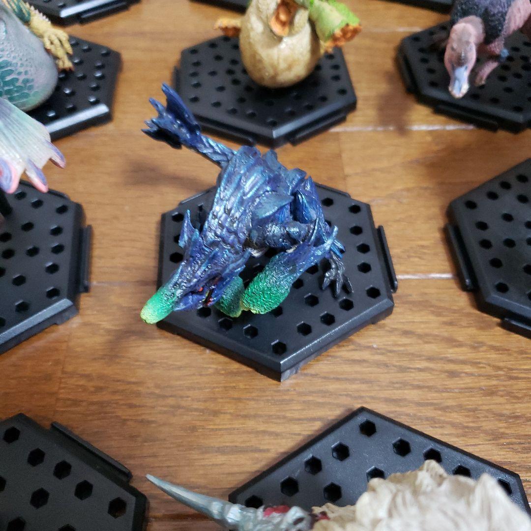 モンスターハンター　モンハン　フィギュア　　まとめ売り　18体セット