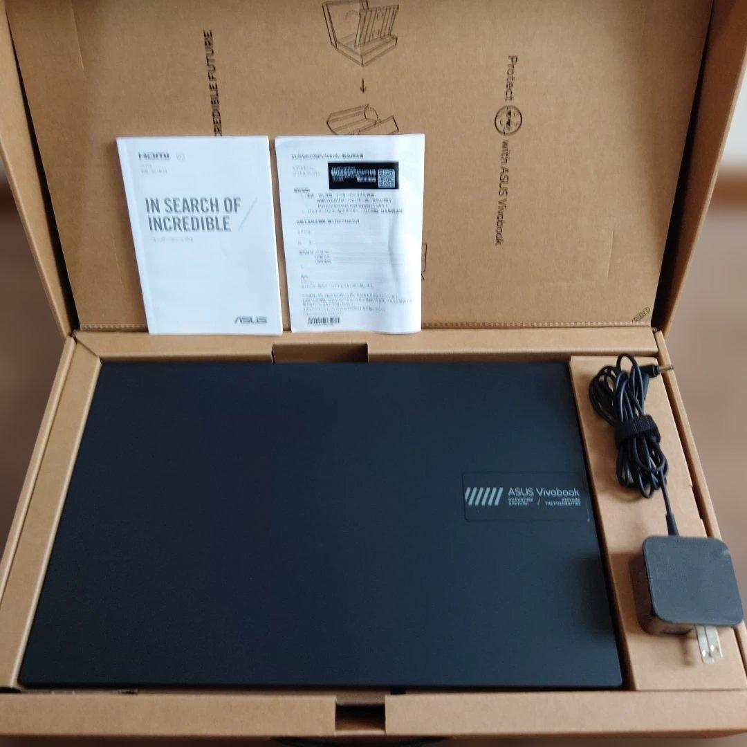 【ほぼ新品！】稼働時間10時間以下！ ノートパソコン