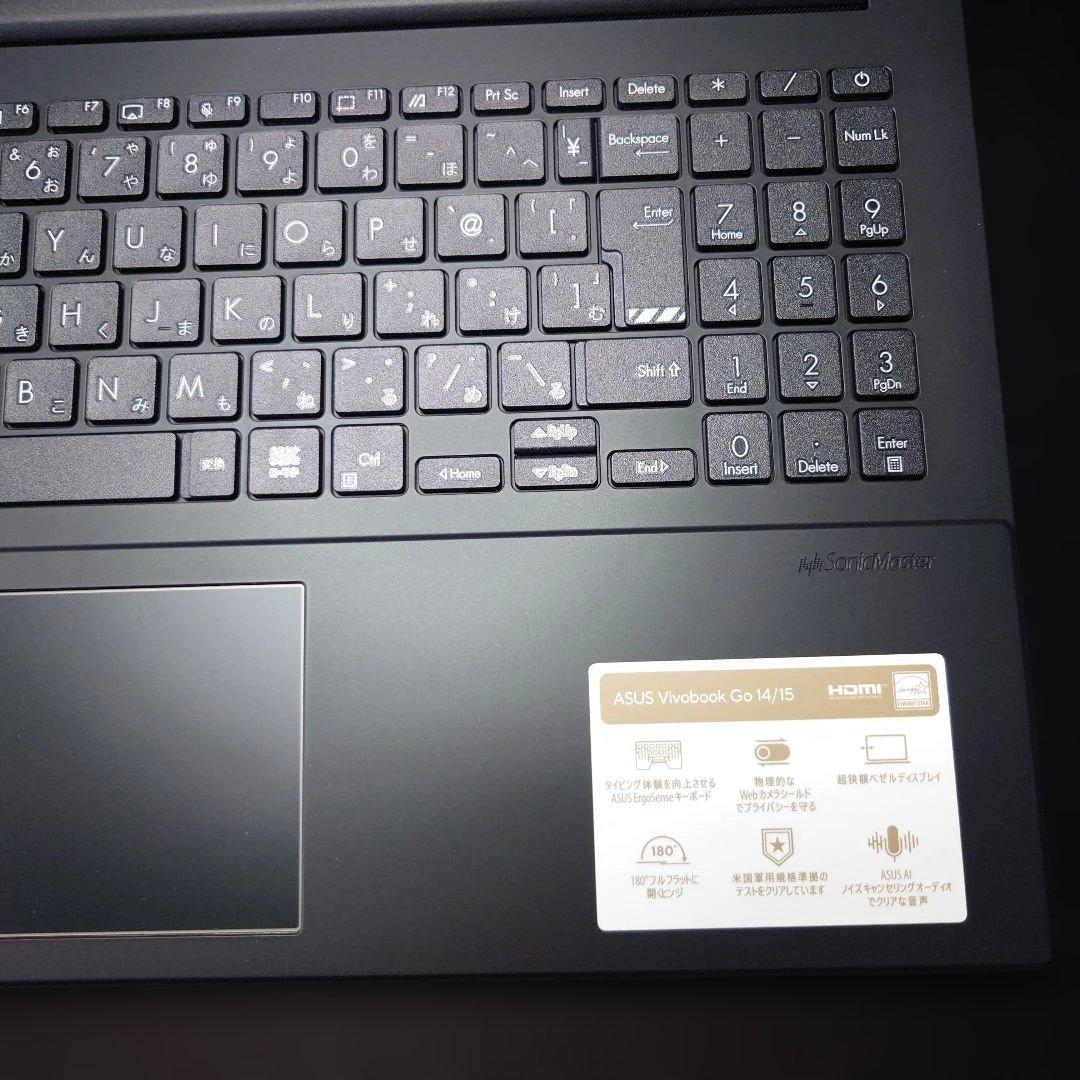 【ほぼ新品！】稼働時間10時間以下！ ノートパソコン