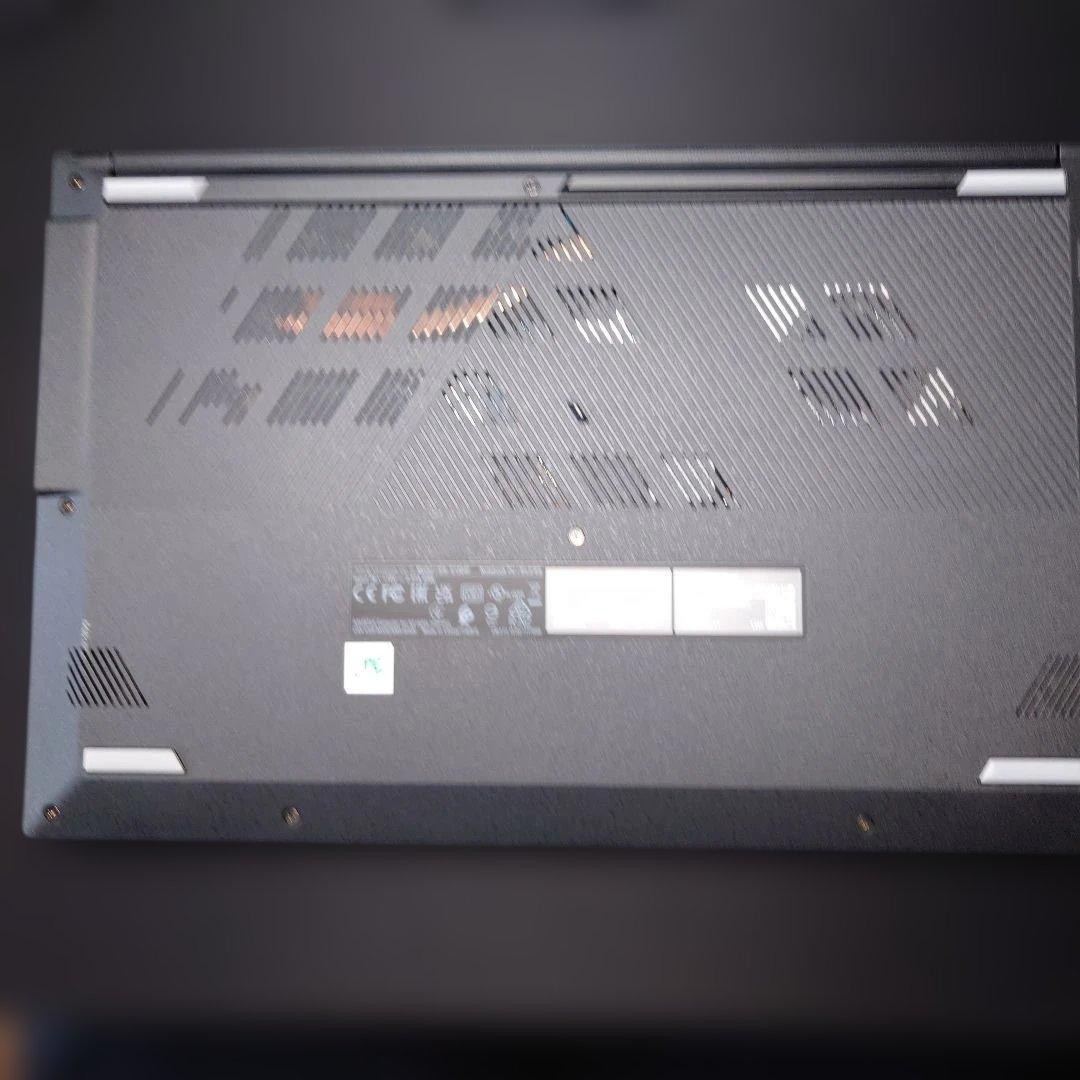 【ほぼ新品！】稼働時間10時間以下！ ノートパソコン