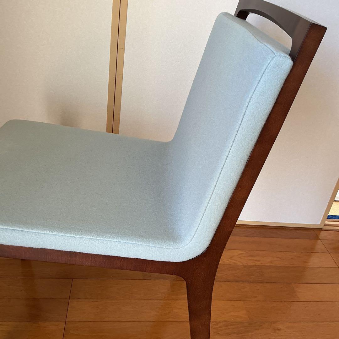 展示品　定価7万円ダークブラウン 木製椅子 シンプルデザイン　ウニコ好きにも