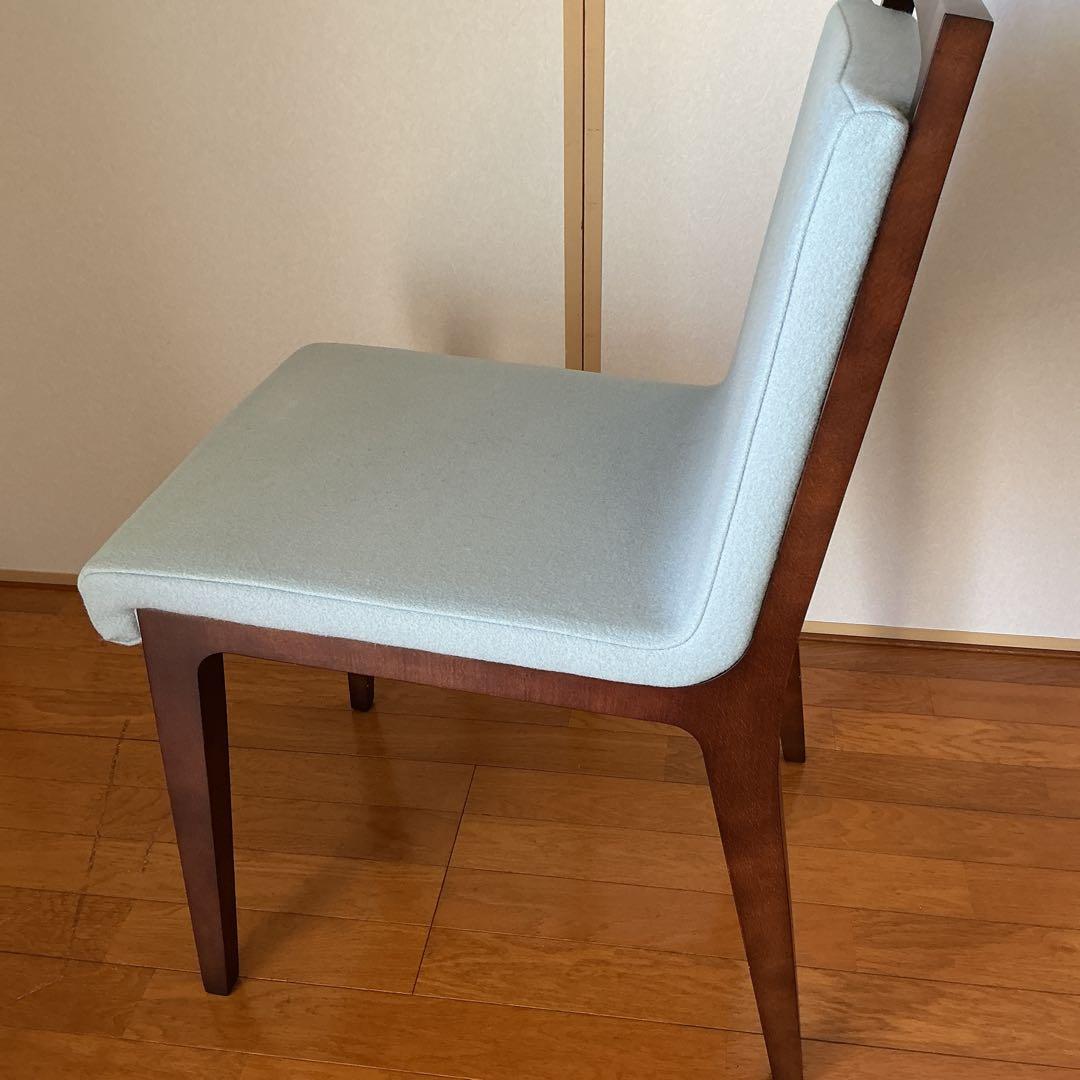 展示品　定価7万円ダークブラウン 木製椅子 シンプルデザイン　ウニコ好きにも