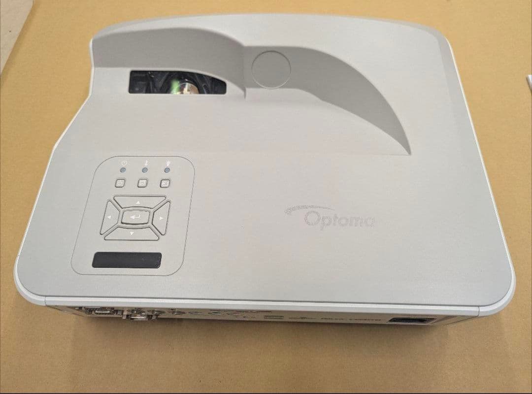 価格交渉可 美品 高輝度レーザ超短焦点プロジェクタオプトマZH400UST