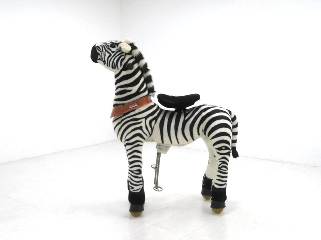 展示品　ラングス　ポニー　エコポニー　乗用玩具　乗り物　シマウマ