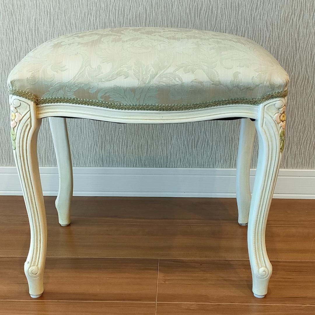 アンティーク　オットマン　スツール　花柄　ロココ様式　猫脚