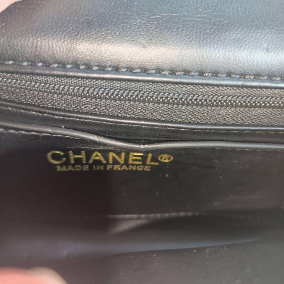 CHANELノベルティ ハンドルゴールド ロゴプレート キルティングバッグ非売品