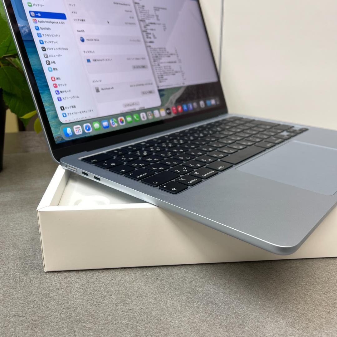 新品同様 MacBook Air 13インチ M4 スカイブルー G9975