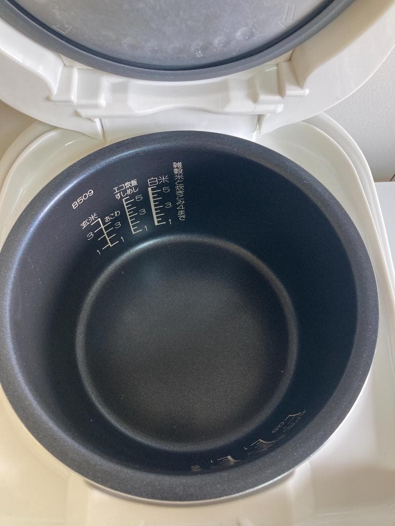 美品■象印極め炊き5.5合 豪熱沸とうハイパワー660WNL-DA10 EHAE
