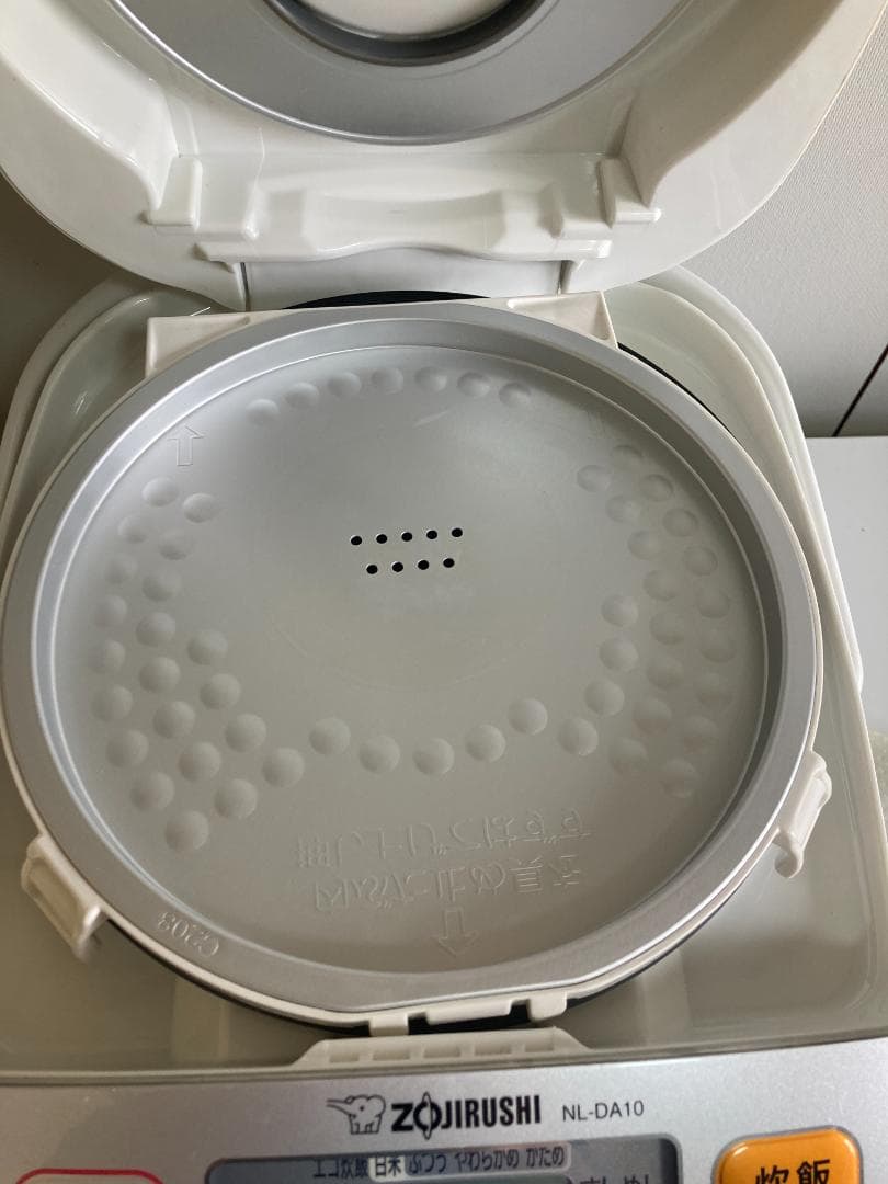 美品■象印極め炊き5.5合 豪熱沸とうハイパワー660WNL-DA10 EHAE