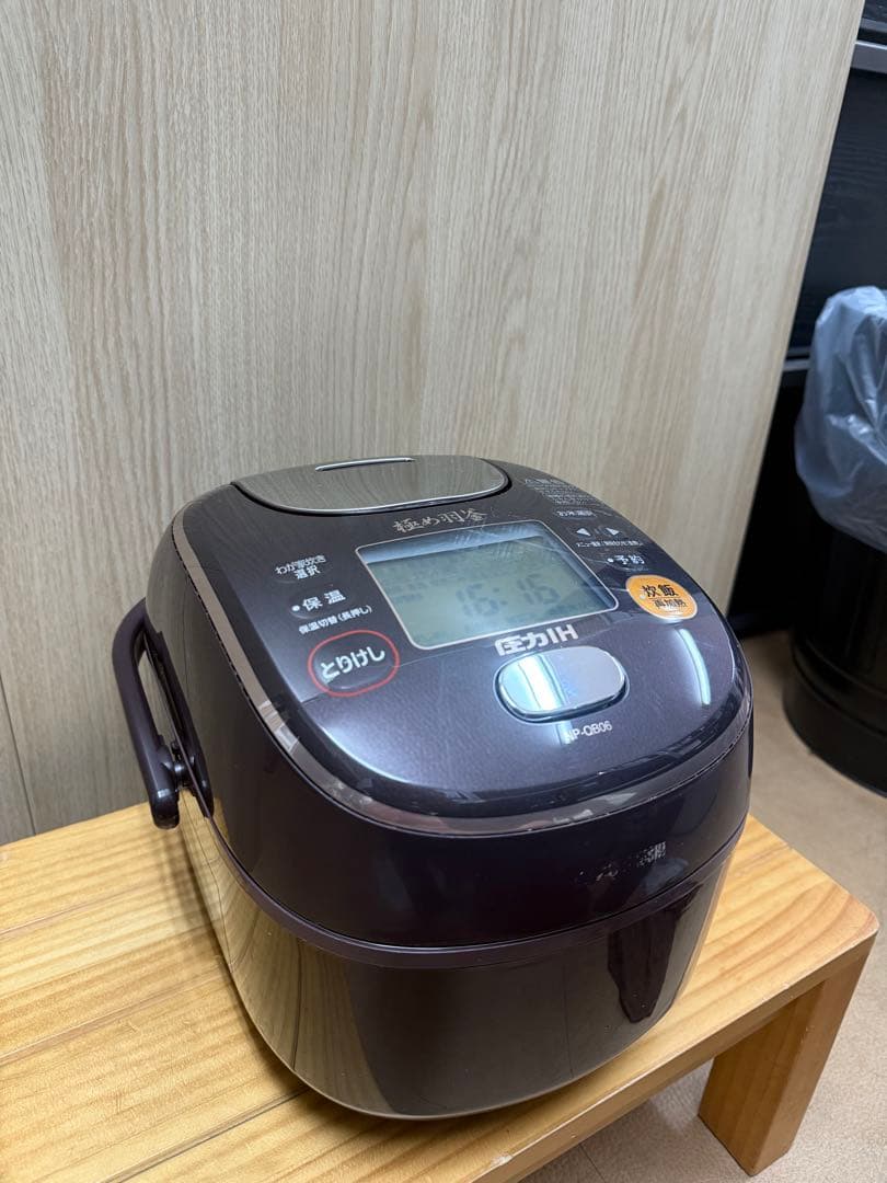 Zojirushi NP-QB06 圧力IH炊飯ジャー