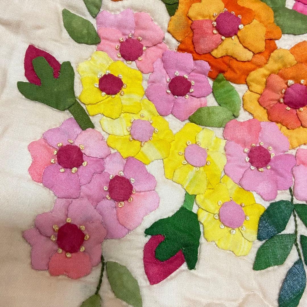 パッチワーク　花柄刺繍　トートバッグ