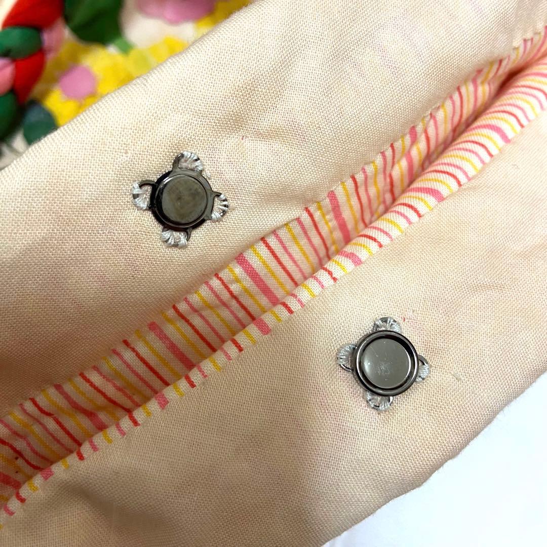 パッチワーク　花柄刺繍　トートバッグ