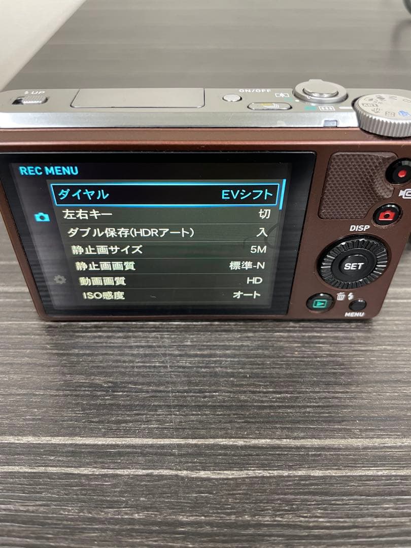 CASIO カシオ　EX-ZR700 デジタルカメラ　デジカメ　動作確認済み