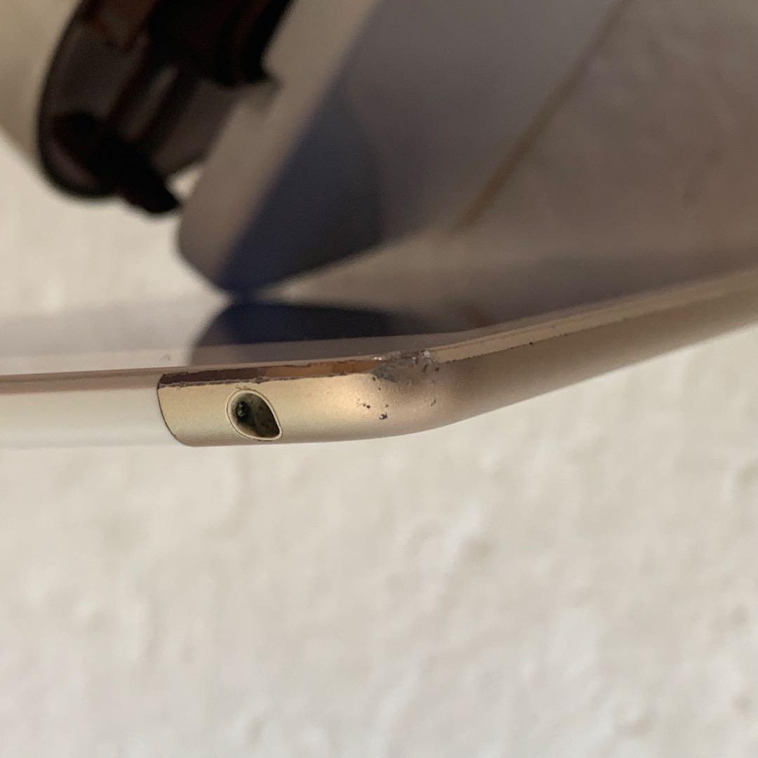 ジャンク Apple iPad mini4 128GB docomo