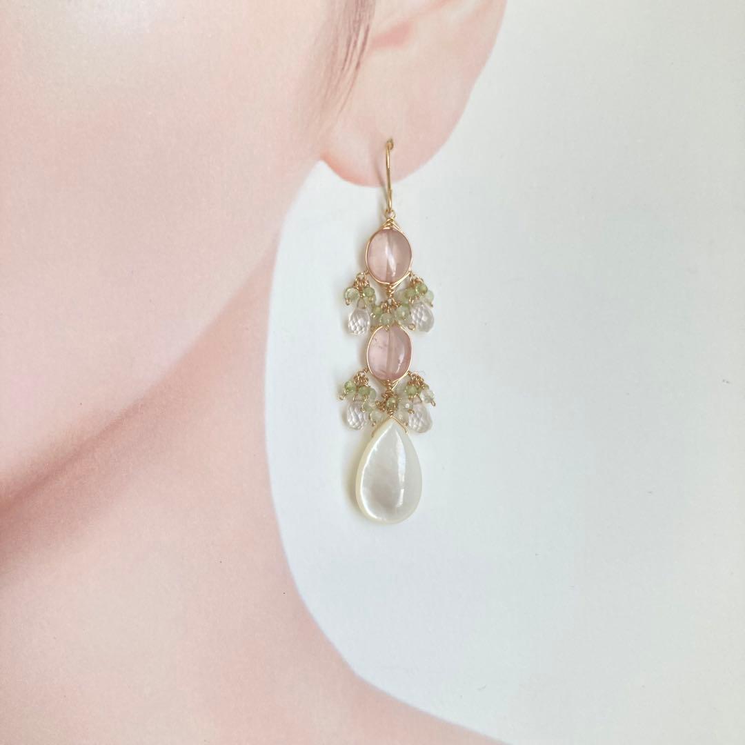 14kgf ローズクォーツとマザーオブパールのピアス