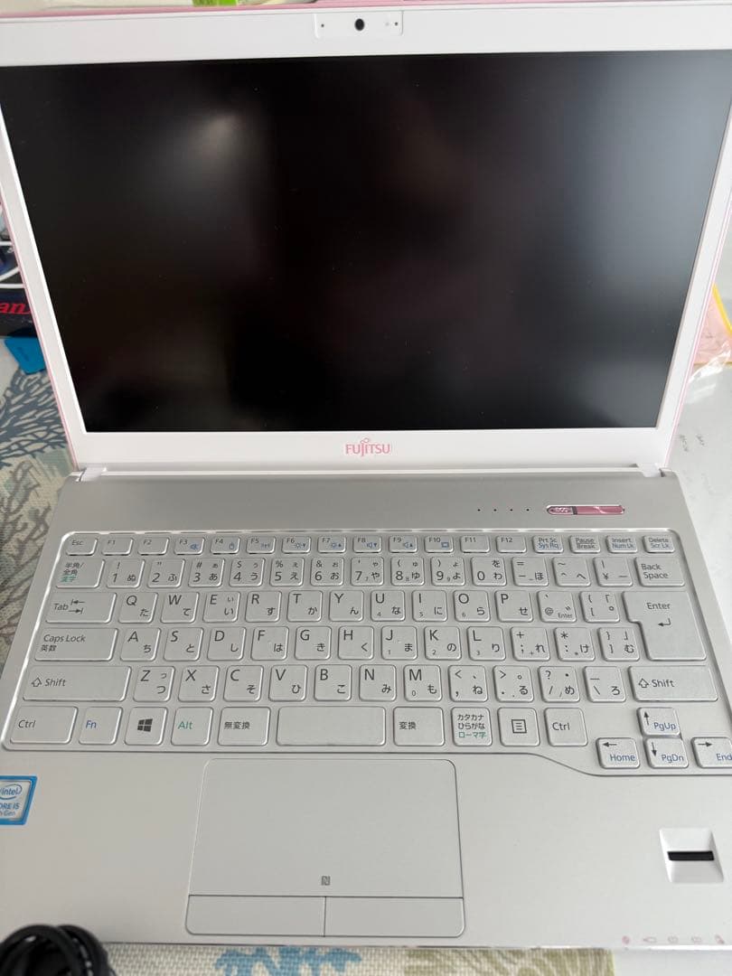 富士通　LIFEBOOK SH75/B1