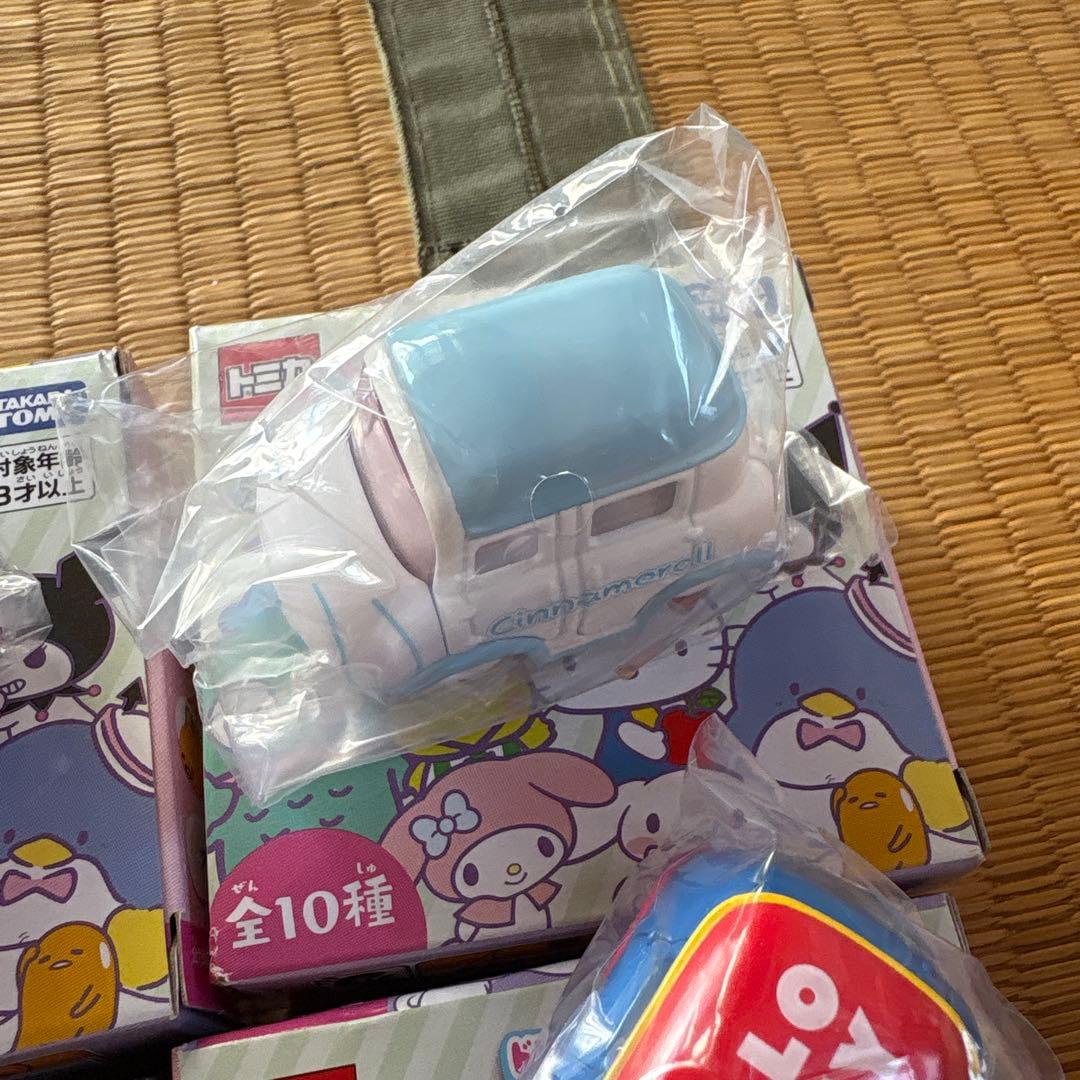 ✨新品✨ドリームトミカ　TOMICA TUNESサンリオキャラクターズ