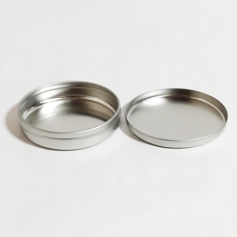 メンタム缶 約260個 まとめて ダンボール1箱 直径6.8cm ブリキ 空 缶