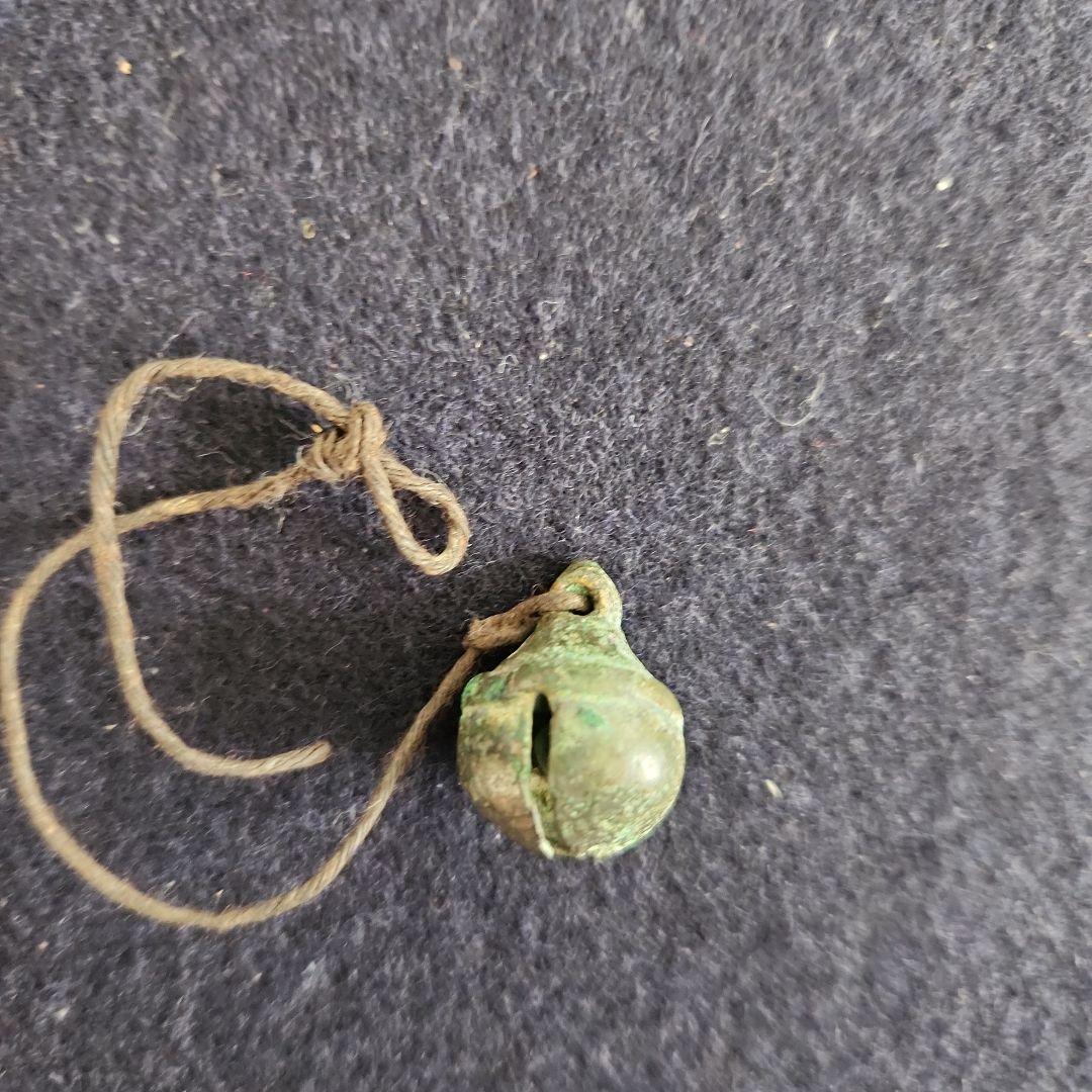 古墳時代の金銅製の鈴
