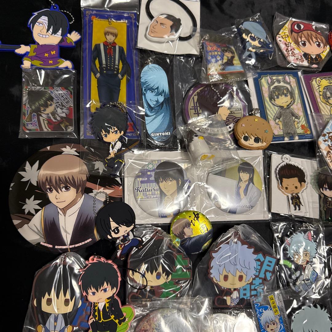 銀魂　缶バッジ　ラバーストラップ　アクリルスタンド等　約130大量まとめ売り