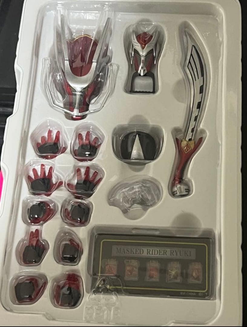 S.H.Figuarts（真骨彫製法）仮面ライダー龍騎