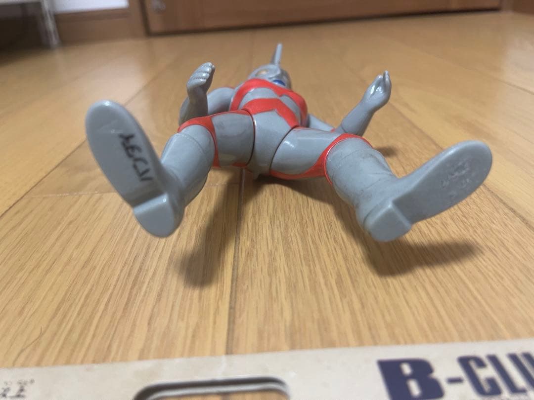 B-CLUB 復刻版怪獣シリーズ ソフビ　ウルトラマンエース