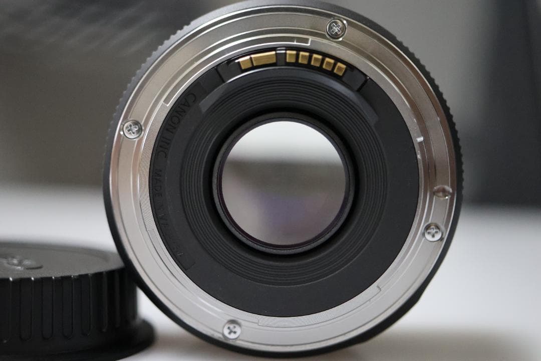 Canon 単焦点レンズ EF50mm F1.8 STM