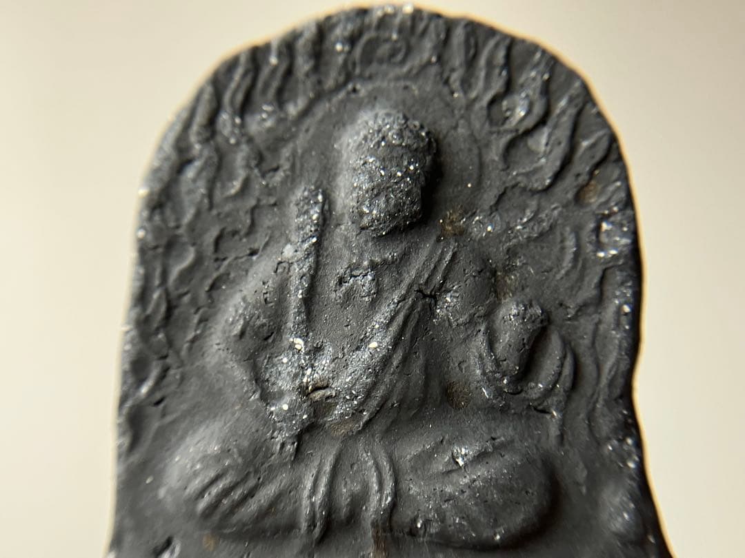 【祈りの灰 成田山新勝寺の灰仏 約4.5㎝ 昭和初期頃 民間信仰】お守り護符仏像