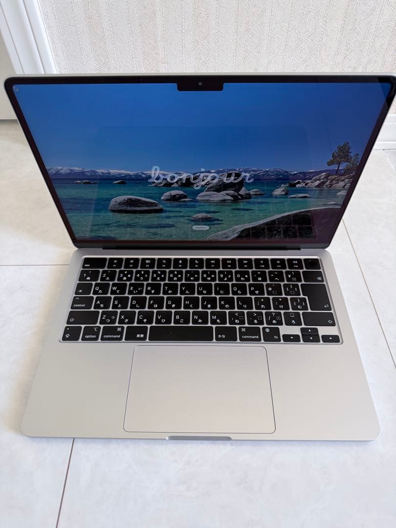 【お早めに】13インチM3 Macbook Air 16GB 256GBシルバー