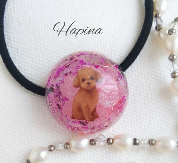 トイプードルちゃんと桜吹雪ドームレジンヘアゴム ポニーフック変更可。