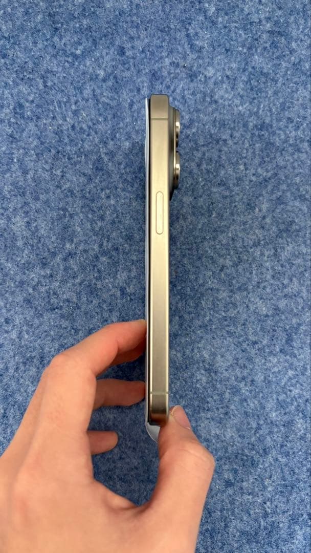 ［美品］Apple iPhone15Pro ナチュラルチタニウム 128GB