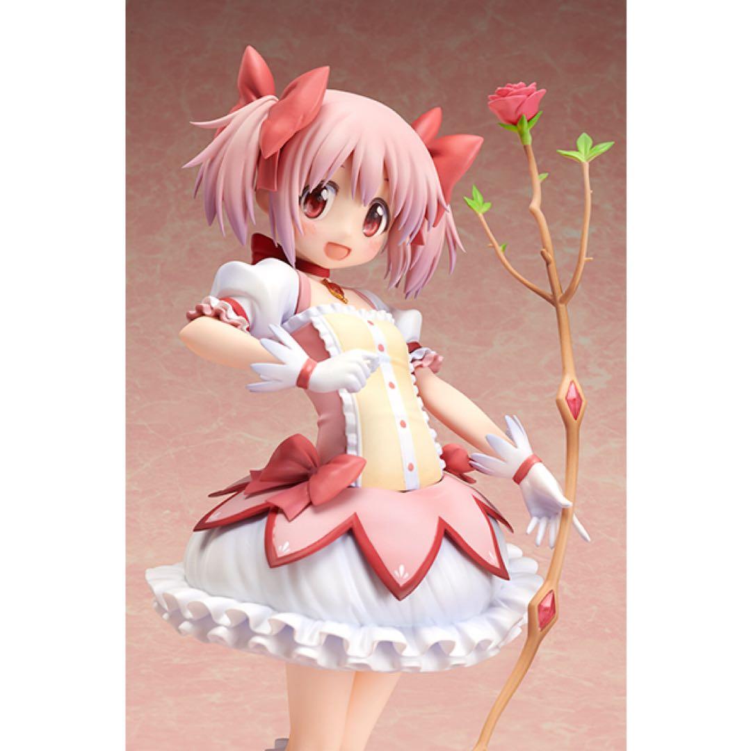 (新品未開封)環いろは (開封美品)鹿目まどか1/8スケールフィギュア【特典付】