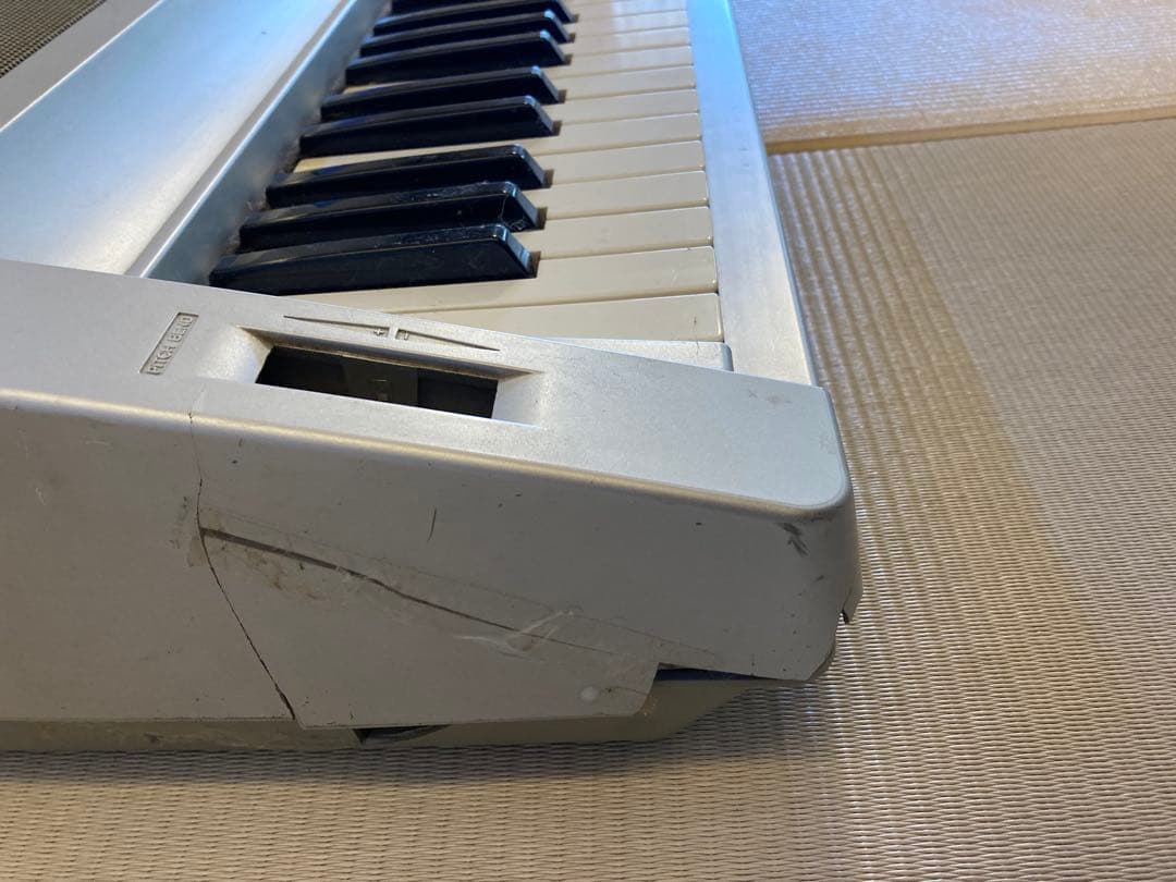 YAMAHA キーボード　DGX300 ジャンク品