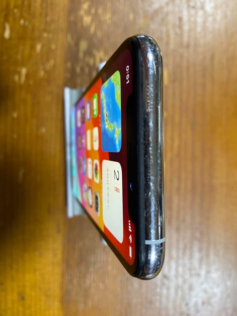 iPhone Xs silver 64GB SIMフリー