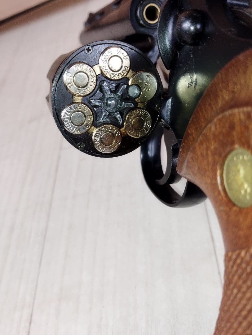 タナカ　Colt Python 357 Magnum コルトパイソン
