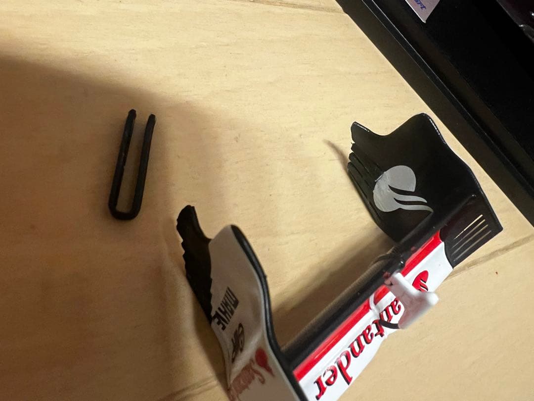 美品 1/18 ルックスマート ライコネン フェラーリ SF15-T 2015