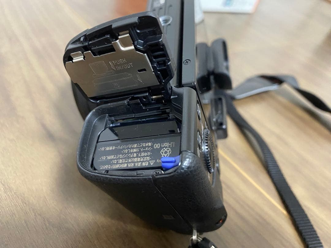 【訳アリ使用少】SONY α6000 ダブルレンズキット ILCE-6000Y