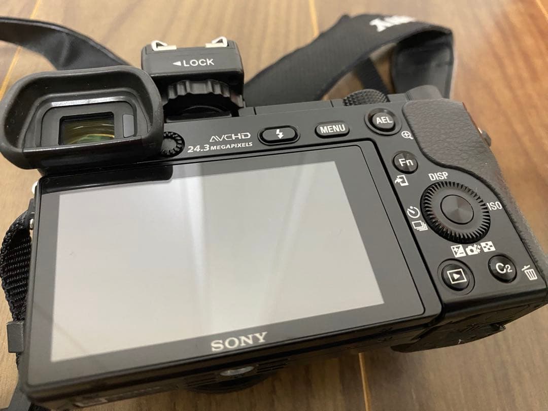 【訳アリ使用少】SONY α6000 ダブルレンズキット ILCE-6000Y
