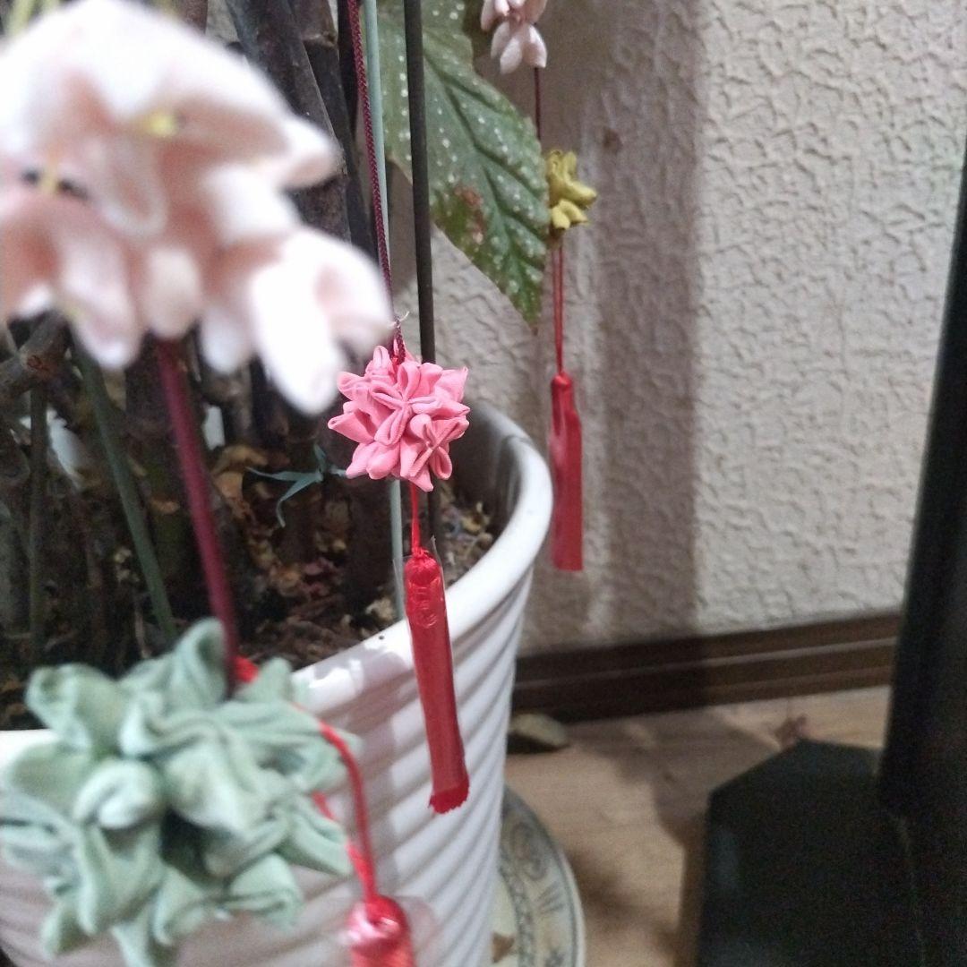 桜飾り、古布桜、八宝玉毬
