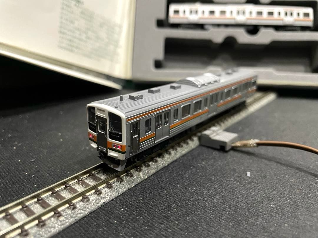 211系　KATO。